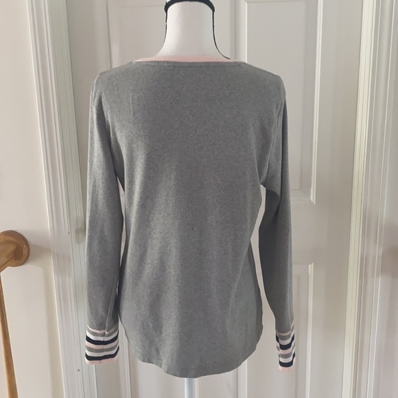 05:11 -  Tommy Hilfiger Cotton Stripe Cuff top - Picture 3 of 7